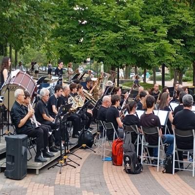 tres bandas 400x400.jpg